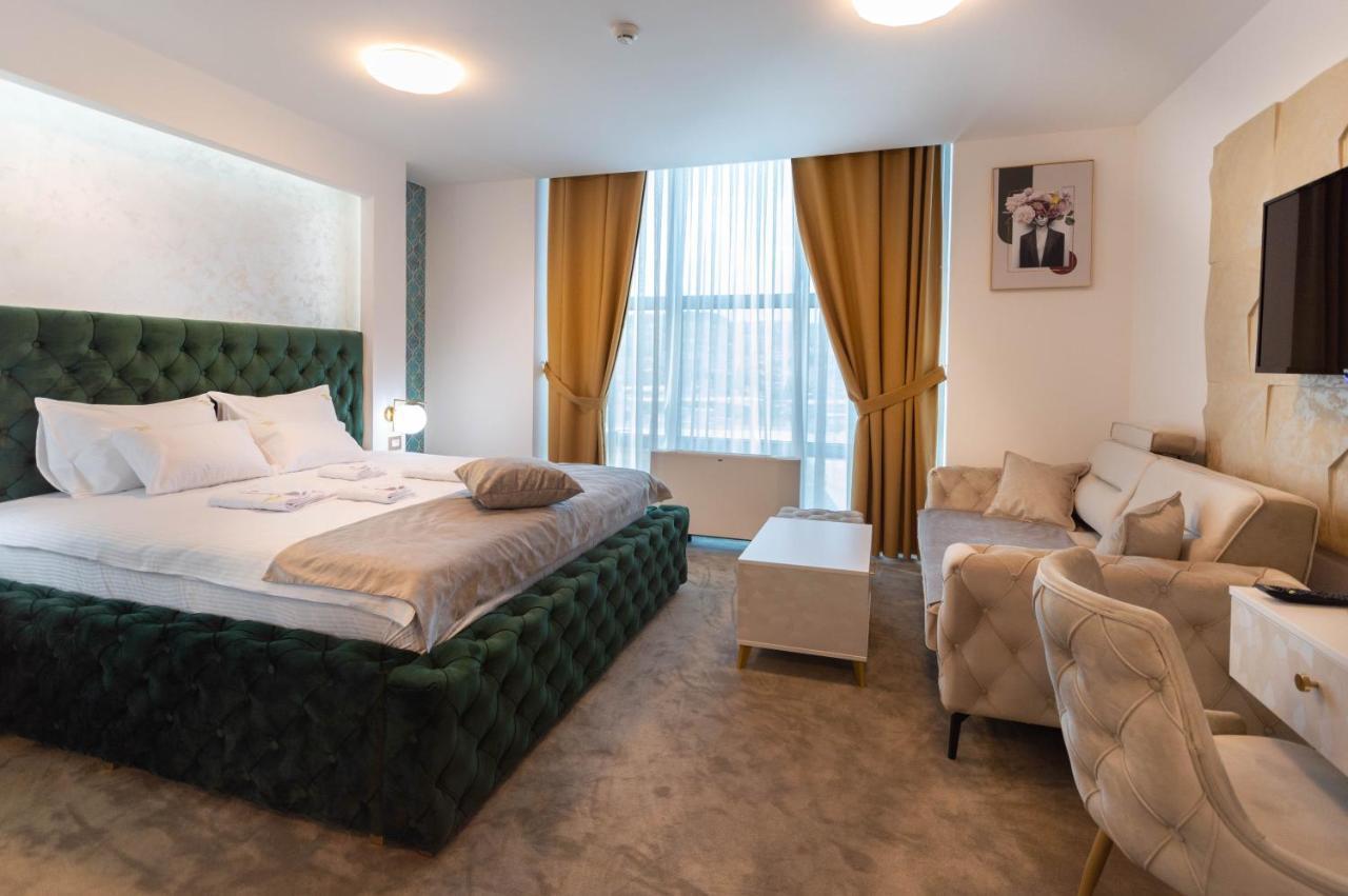 Hotel Ideal Deluxe Novi Pazar Bagian luar foto