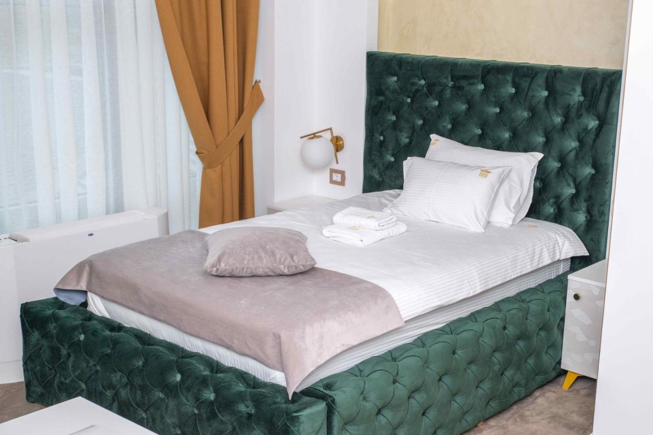 Hotel Ideal Deluxe Novi Pazar Bagian luar foto