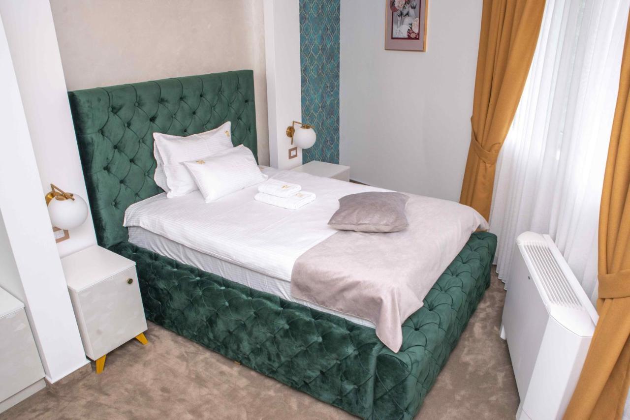 Hotel Ideal Deluxe Novi Pazar Bagian luar foto